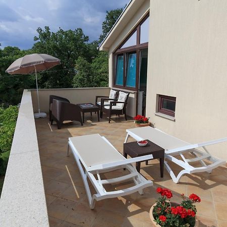 Apartmani Ravan Cernik  Экстерьер фото